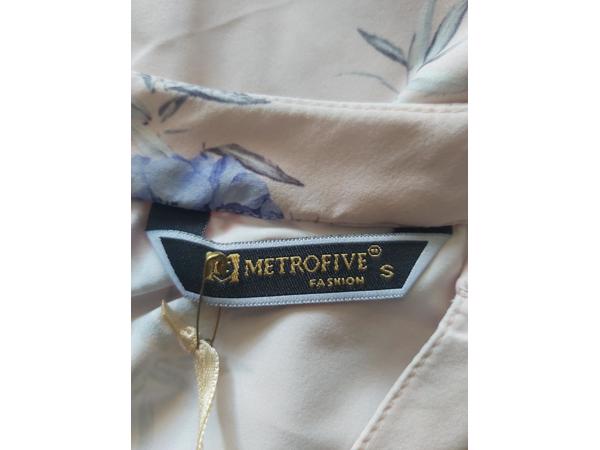 Metrofive bloemen tuniek shirt lichtroze S/36