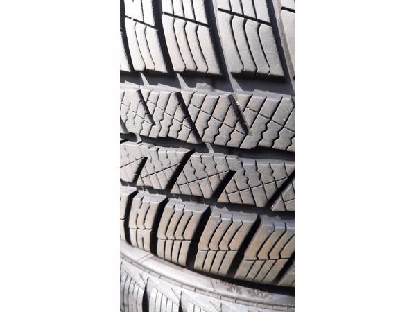 4x winterbanden 205/50 R17 in nieuwstaat