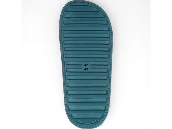 Slippers effen groen 43