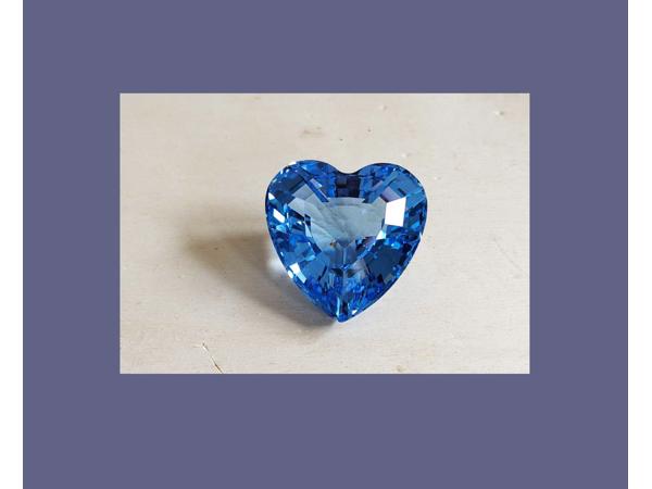 Swarovski - Hart Blauw met doos  echtheids-logo op het hart