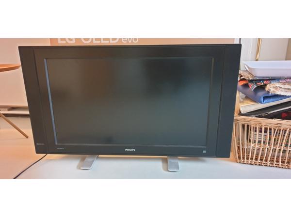 Philips 32 inch LCD TV