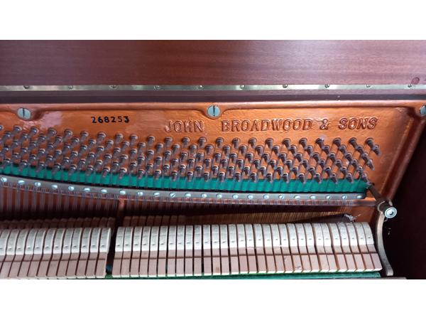 Piano John Broadwood & Sons