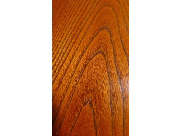 Handgemaakt houten bureau