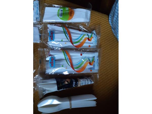 plastic (wegwerp) messen en vorken