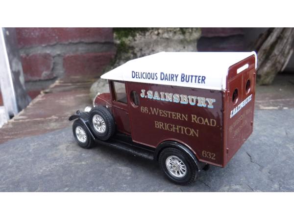 Matchbox Y19 antieke moris cowley