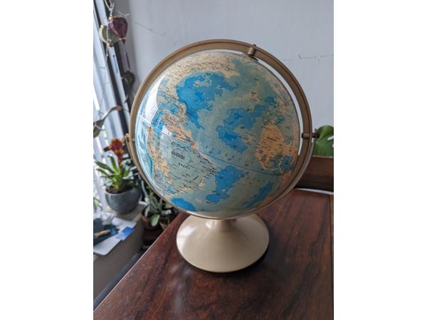 Vintage/ antieken wereldbol