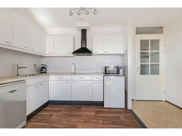 Keuken - kastjes en kookplaat (optioneel koelkast)