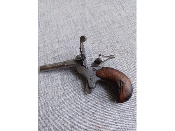 Te koop salon pistool 6mm