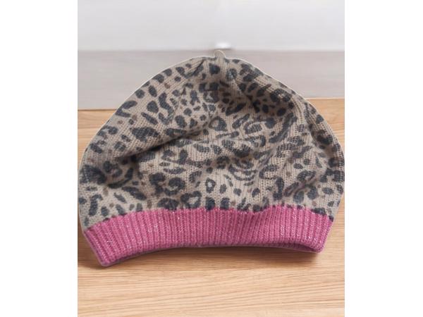 winter baret muts panterprint met roze glitter band