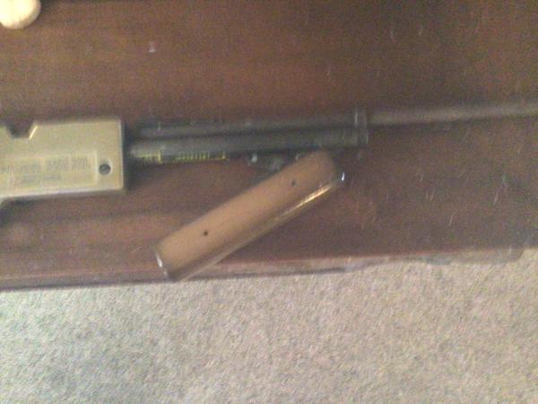 Crosman 761xl pompbuks izgst