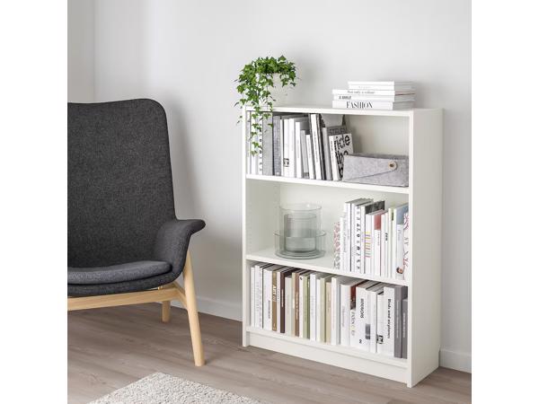 5 lage Billy boekenkasten - in goede staat