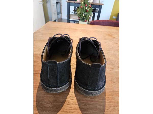 Clarks suède schoenen