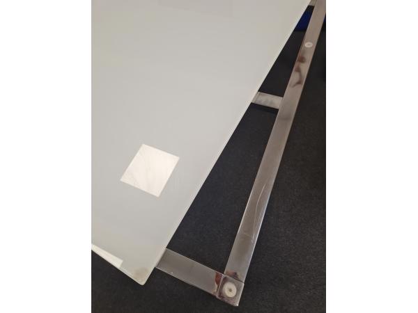 Solide eet/werktafel witglas en metalemn onderstel