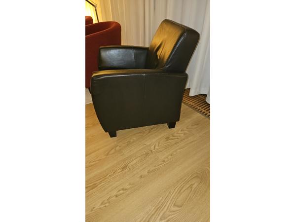 Fauteuil donkerbruin leer