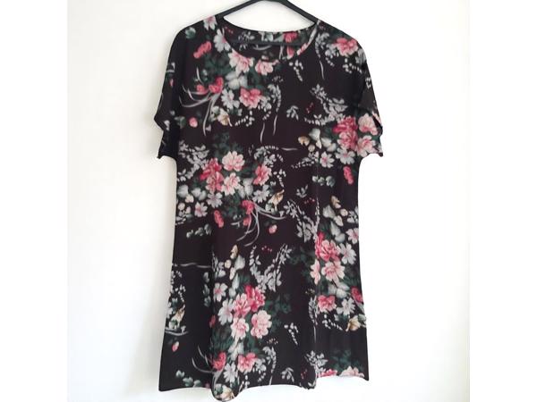 Zomer jurk bloemen zwart groen roze M
