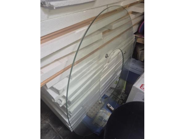 Round glass table