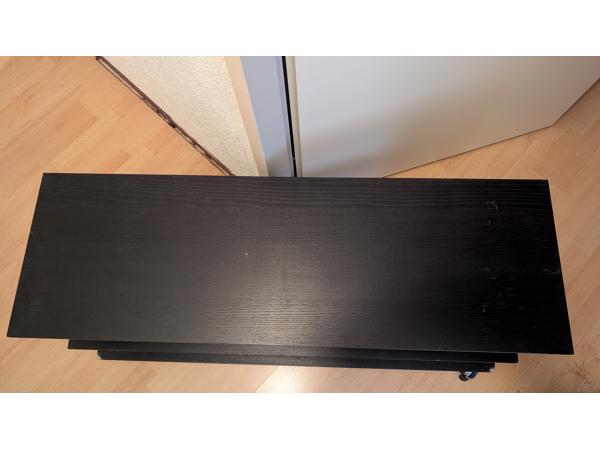 TV kast met wieltjes