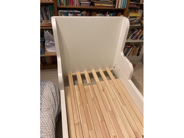 Kinderbed in lengte verstelbaar