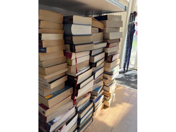 Ongeveer 70 boeken, alles in 1x mee