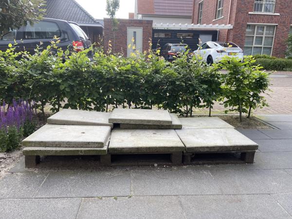 Tien grote tuintegels