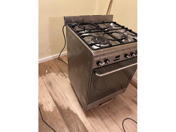 Smeg fornuis 60cm gas kookplaat met electrische oven