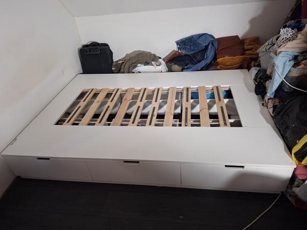 Tweepersoonsbed 1.40 x 2.00, wit