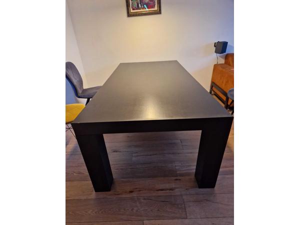 Zwarte eettafel 220 x 110