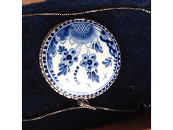 TeKoop Amulet Delft blauw