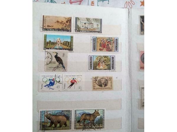 Postzegels heel oude en van verschillende landen.