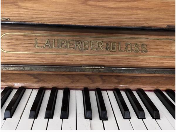 Concert Piano met demp-systeem