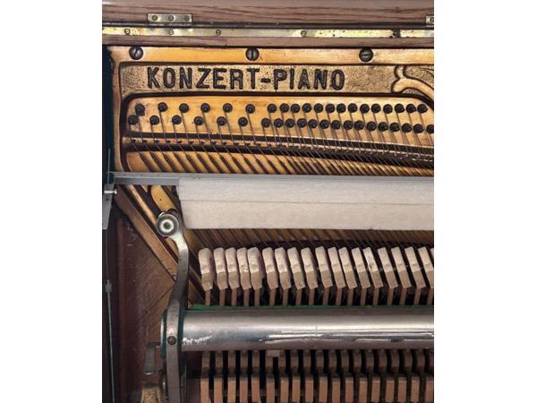 Concert Piano met demp-systeem