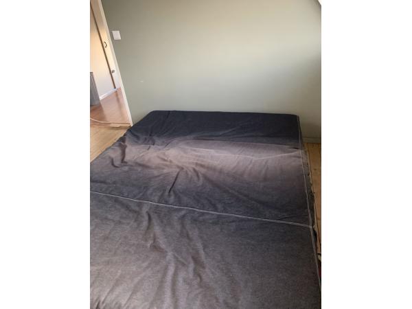 Hippe slaapbank van spijkerstof