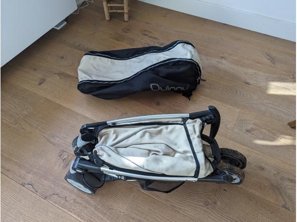 Beige Quinny buggy