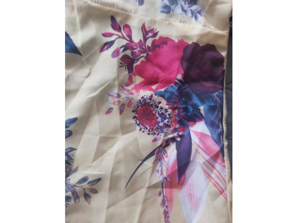 Metrofive bloemen shirt vhals geel XXL/44