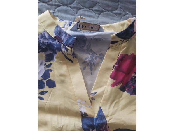 Metrofive bloemen shirt vhals geel XXL/44