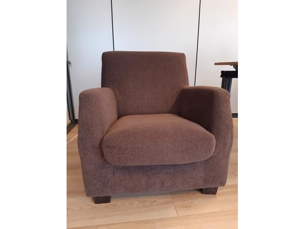 Donkerbruine fauteuil