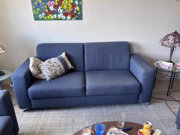 3-zitsbank en 2 losse stoelen in goede staat