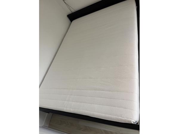 Gratis gloednieuw matras