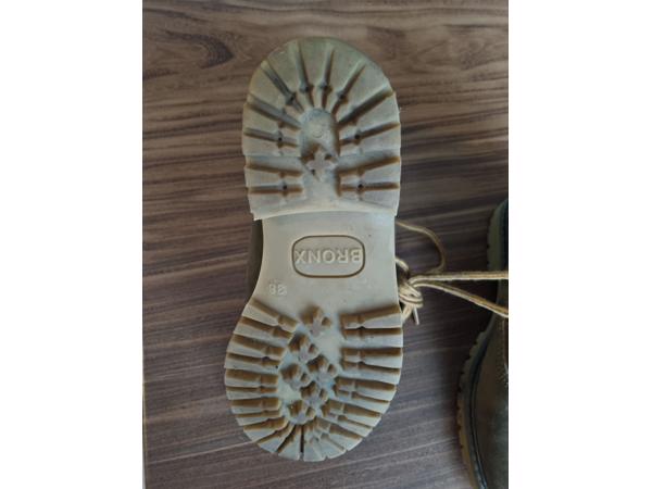 LOOPSCHOENEN MAAT 36