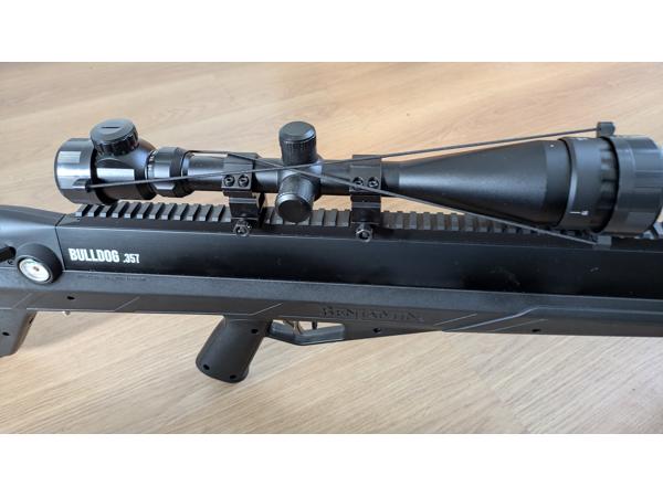 Benjamin Bulldog 9 mm pcp lekvrij en amper gebruikt ..