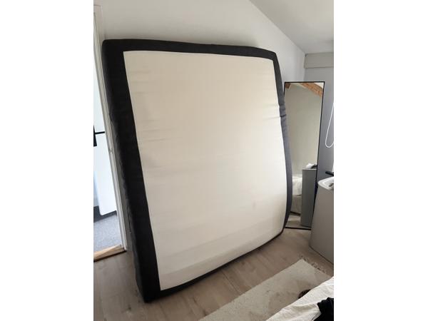 IKEA HOVAG stevig matras 160 x 200