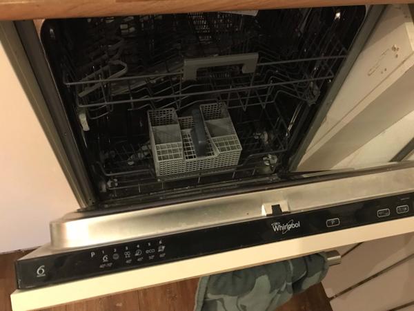 Complete witte hoogglans keuken incl. alle apparatuur