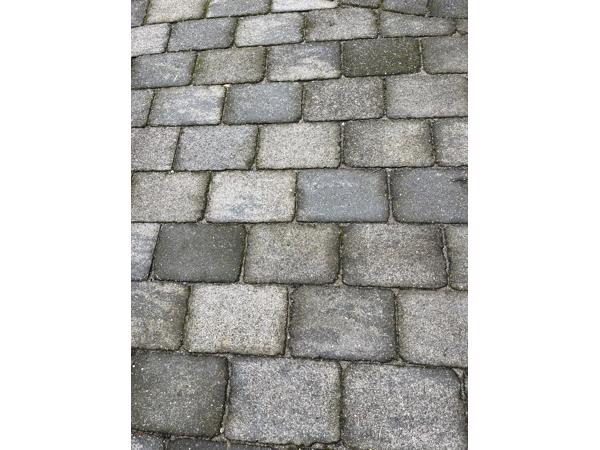 20m2 grijze tuintegels