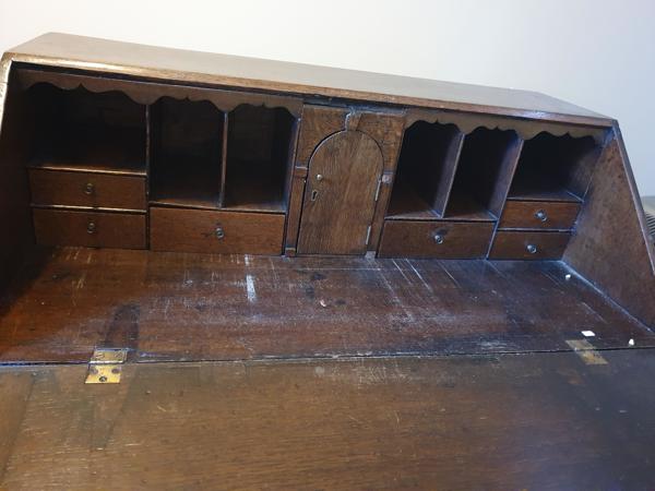 Antiek houten bureau