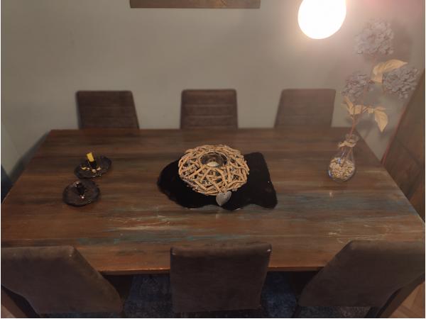 Eethoek tafel+6 gratis stoelen