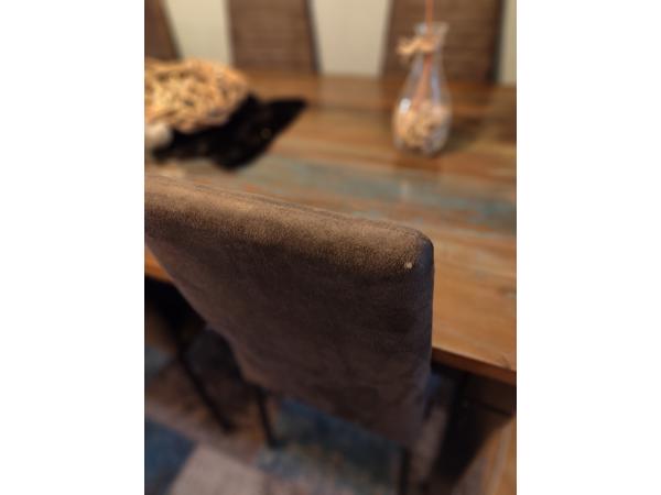 Eethoek tafel+6 gratis stoelen