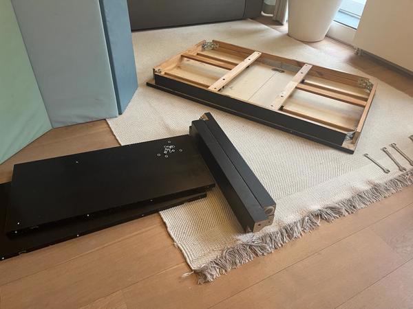 IKEA Bjursta uitschuiftafel zwart