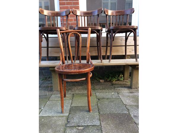 4 houten café stoelen