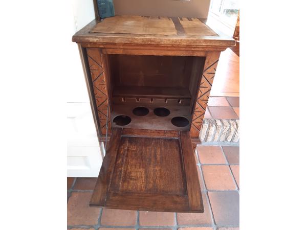 Houten drankkastje