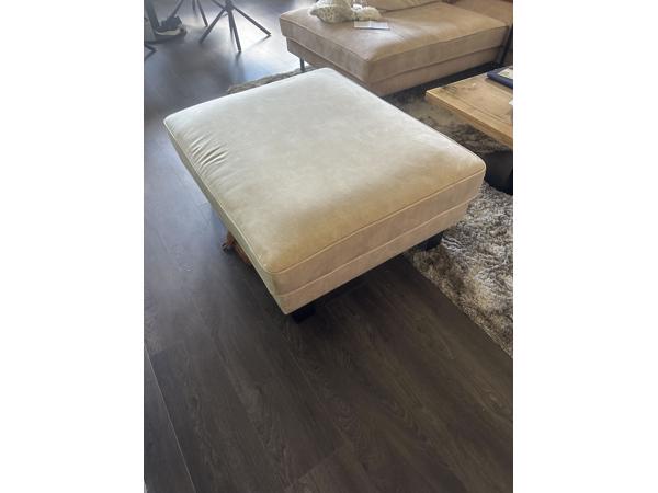 Mooie beige Hocker